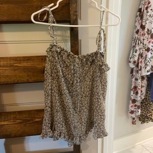 Small easel top adjustable straps